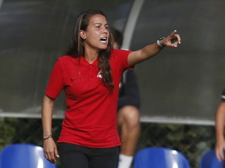 Camilla Orlando, treinadora do Red Bull Bragantino feminino, fala após empate na partida de ida da final