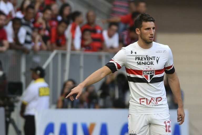 São Paulo acerta retorno de Calleri até o final de 2022
