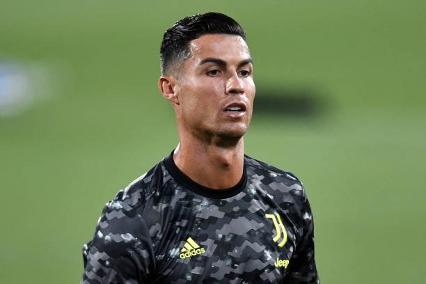 Cristiano Ronaldo vai permanecer na Juventus e transferência ao PSG é descartada