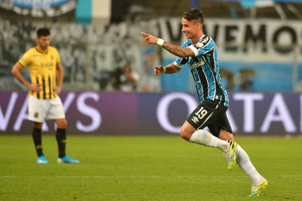 Grêmio pretende renovar com Ferreira após reviravolta na negociação com o Atlanta