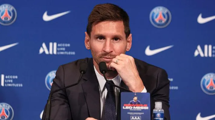 Efeito Messi: Diretor do PSG analisa venda de camisas como ”uma loucura”