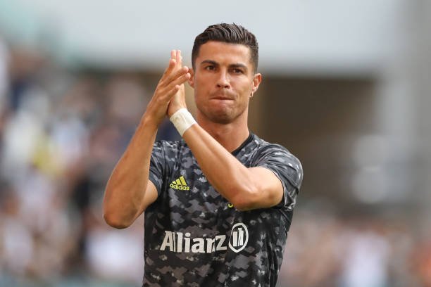 Especulado para sair, Cristiano Ronaldo deixa treino lesionado e preocupa Juventus