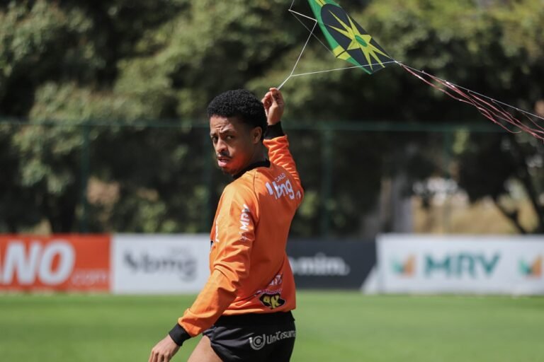 Keno inicia transição para os treinos e pode reforçar o Atlético para mês decisivo