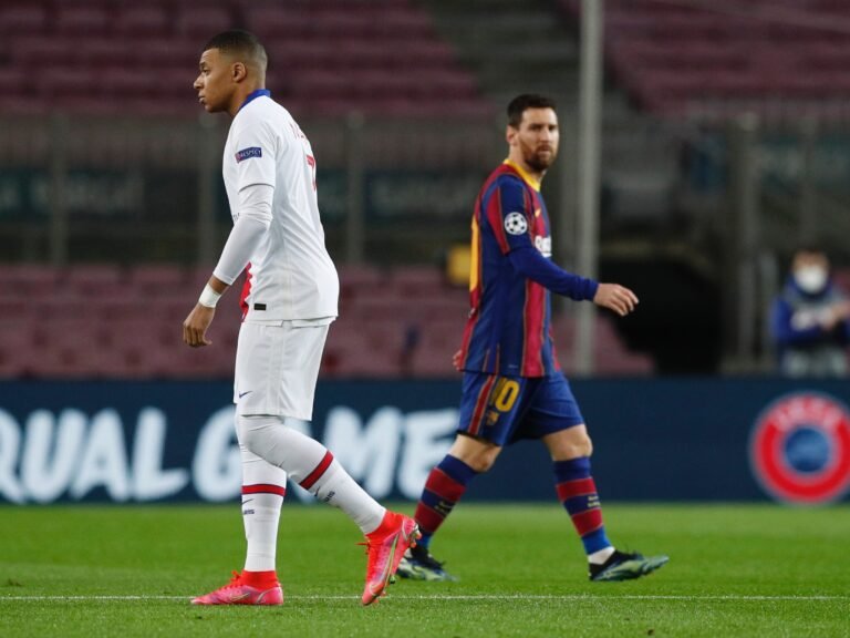 PSG prioriza renovação de Mbappé e deixa Messi em segundo plano