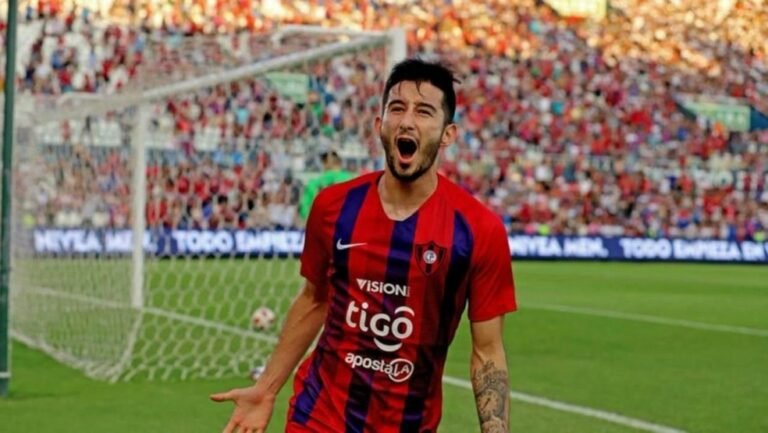 Villasanti comemora acerto com o Grêmio: “Trabalhei para isso”