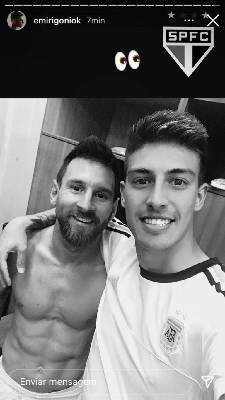 Rigoni posta foto com Messi e brinca com possibilidade de chegada ao São Paulo
