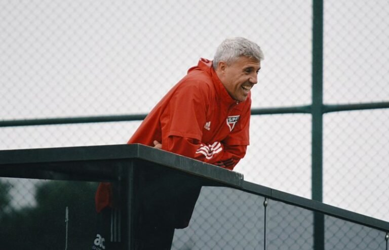 São Paulo inicia preparação para pegar o Juventude, Crespo tem dúvidas na escalação