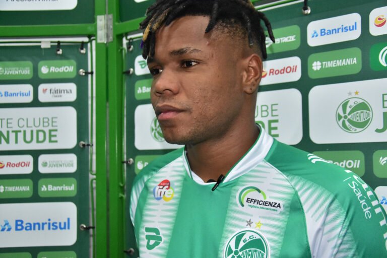 Após ato de indisciplina, Matheus Jesus será devolvido ao Corinthians
