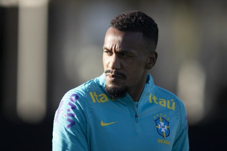 Três jogos do Inter serão adiados pela convocação de Edenilson