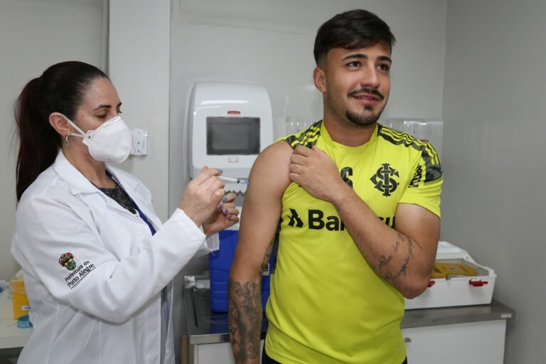 Inter comunica que todos os jogadores do elenco foram vacinados