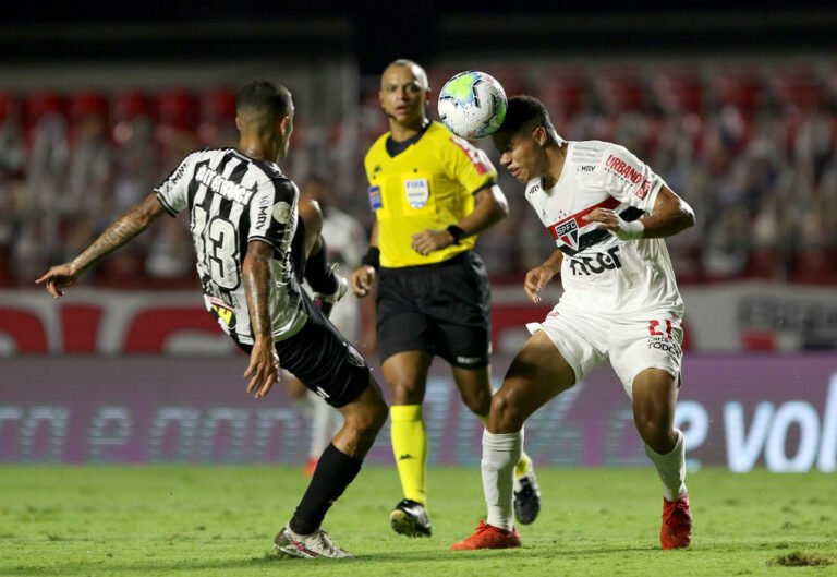 São Paulo defende bom retrospecto contra o Galo no Morumbi