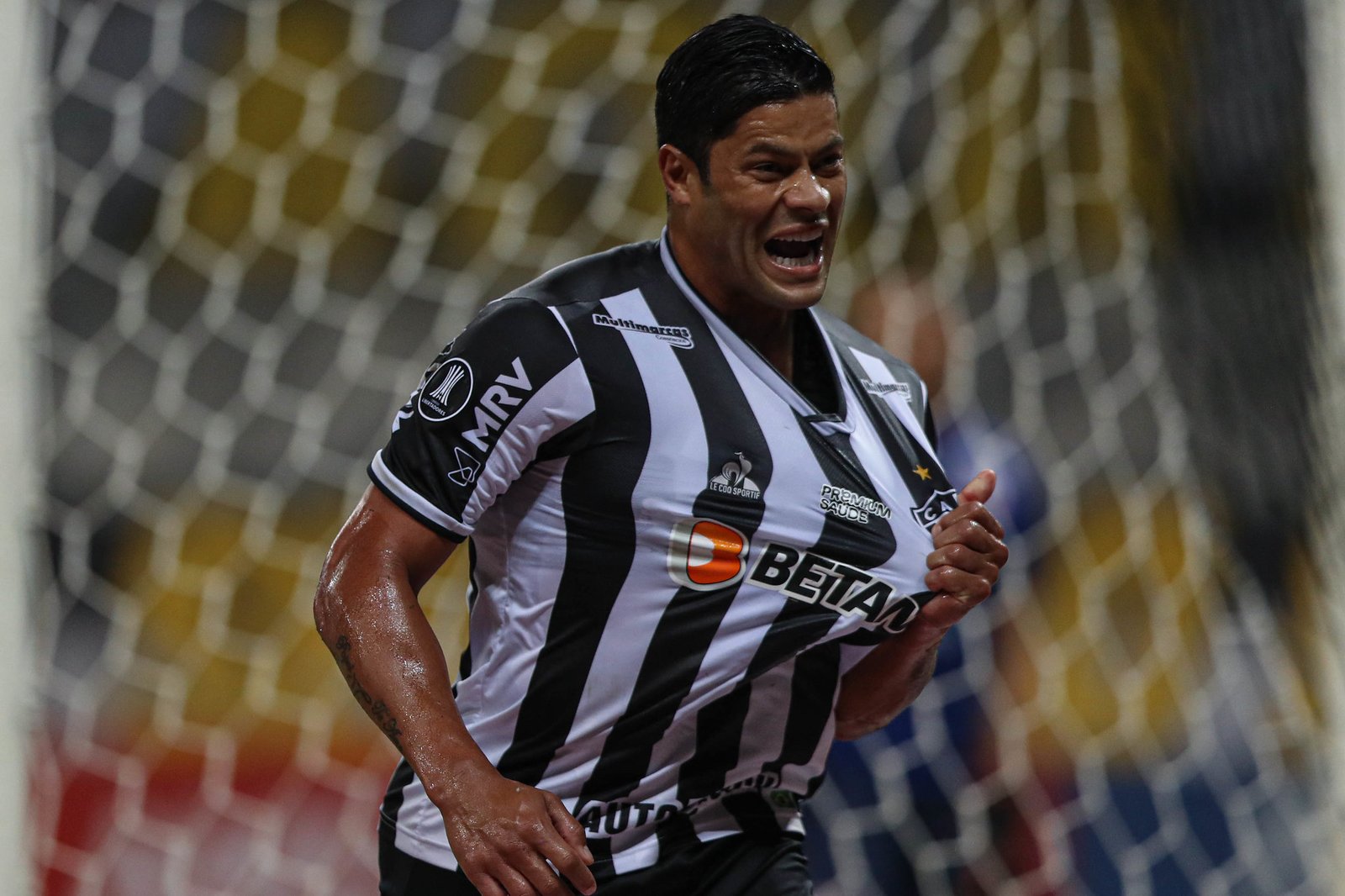 Hulk declara seu amor e gratidão a torcida e ao Atlético Mineiro