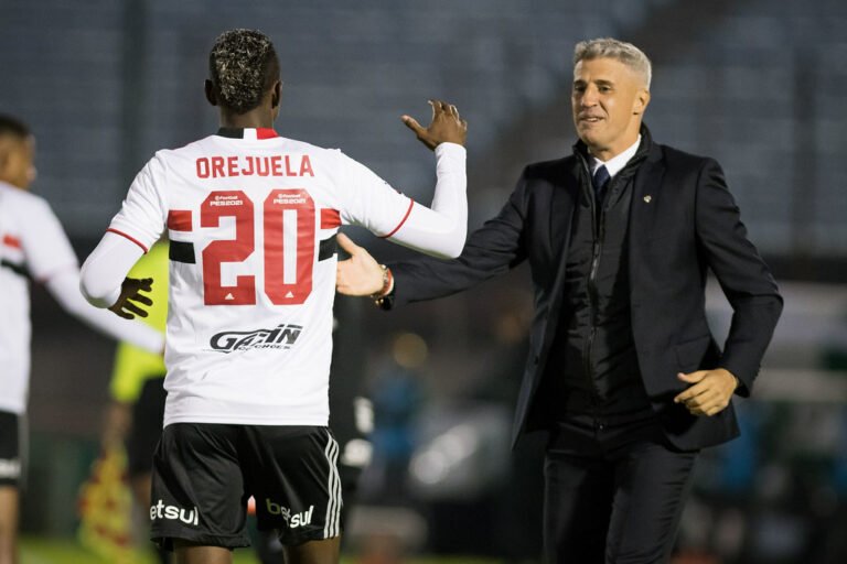 Orejuela está insatisfeito no São Paulo com falta de oportunidades