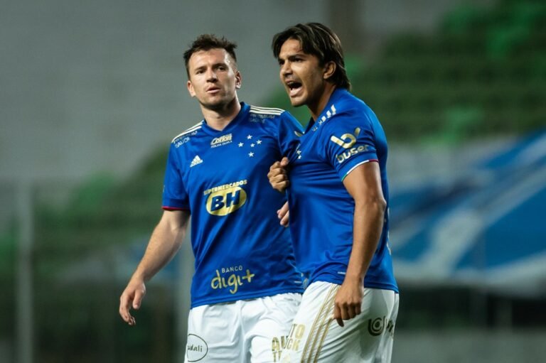 Eduardo Brock lamenta novo empate do Cruzeiro: ‘É procurar vencer em casa, com o apoio da torcida’