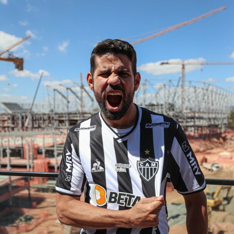 Atlético Mineiro vai inscrever Diego Costa na Libertadores com a camisa 9