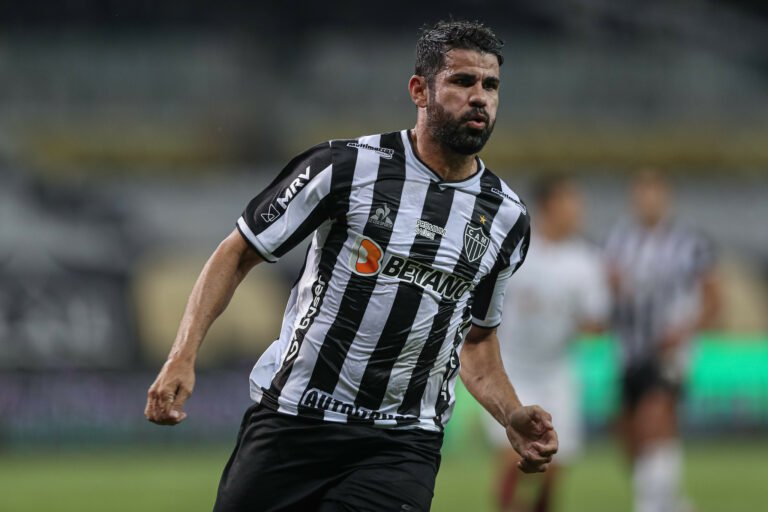 Cuca revela porquê Diego Costa ainda não é titular no Atlético-MG