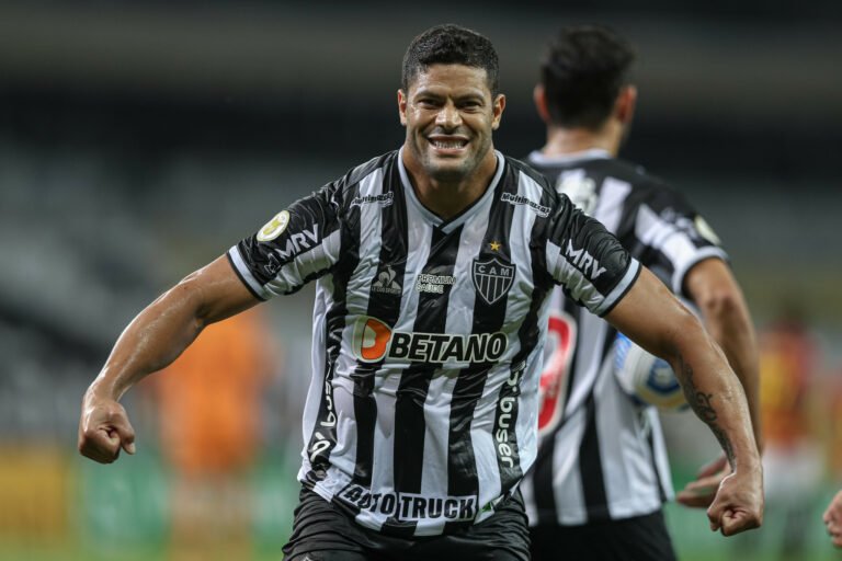 Hulk lidera estatísticas entre os centroavantes do Brasileirão 2021