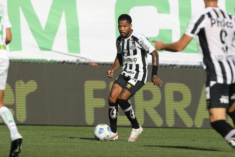 Seca de gols já aproxima de um mês no Santos, veja números