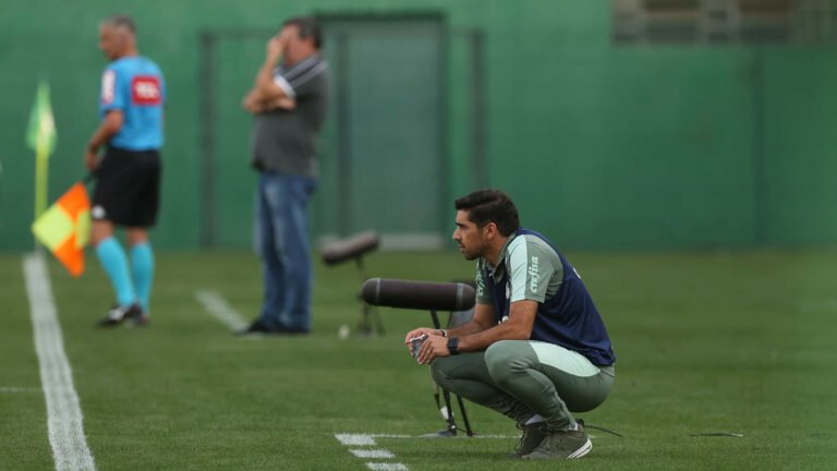 Palmeiras vence, mas não encosta no Atlético-MG que também triunfa
