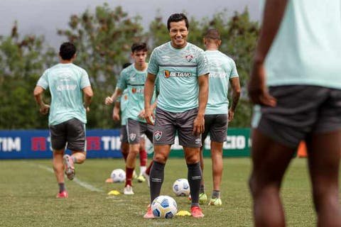 Fortaleza desiste da contratação de lateral do Fluminense, diz portal
