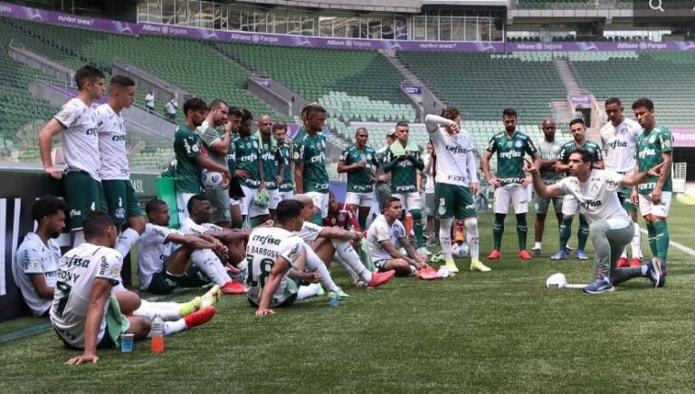 Palmeiras deve ganhar reforço de peso para semana de treinos