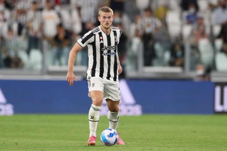 Com dificuldades para contratar Koundé, Chelsea estuda investir em De Ligt