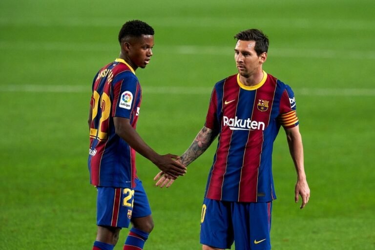 Barcelona abriu mão de renovar com Messi para manter Ansu Fati, diz jornal