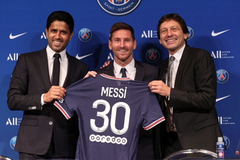 Leonardo se irrita com vazamento do suposto salário de Messi no PSG: “É inaceitável”