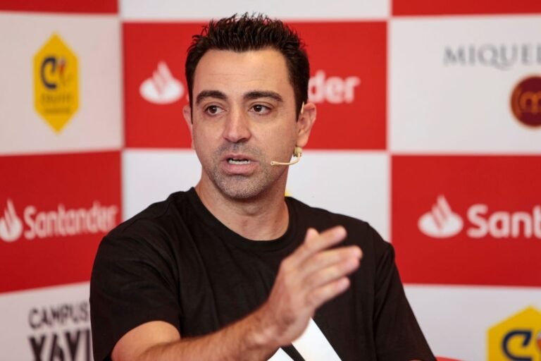 Xavi recusa assumir o Barcelona; Roberto Martínez surge como possibilidade