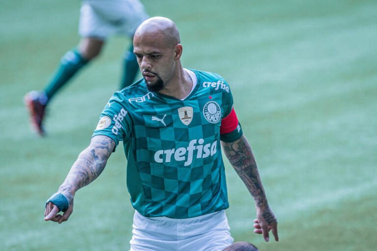 Palmeiras estuda renovar com Felipe Melo por mais um ano, diz jornalista