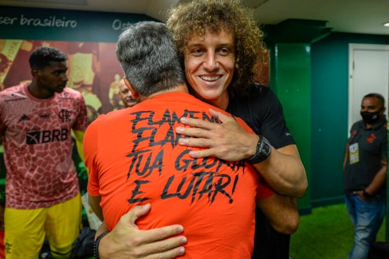 Flamengo superou proposta do Benfica para contratar David Luiz; veja os valores
