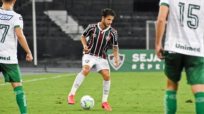 Com ruptura no joelho direito, Hudson pode ter vínculo com o Fluminense prorrogado