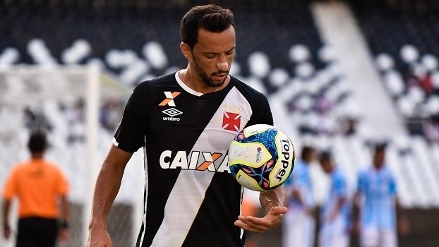 Nenê já acertou bases salariais e tempo de contrato com o Vasco; veja