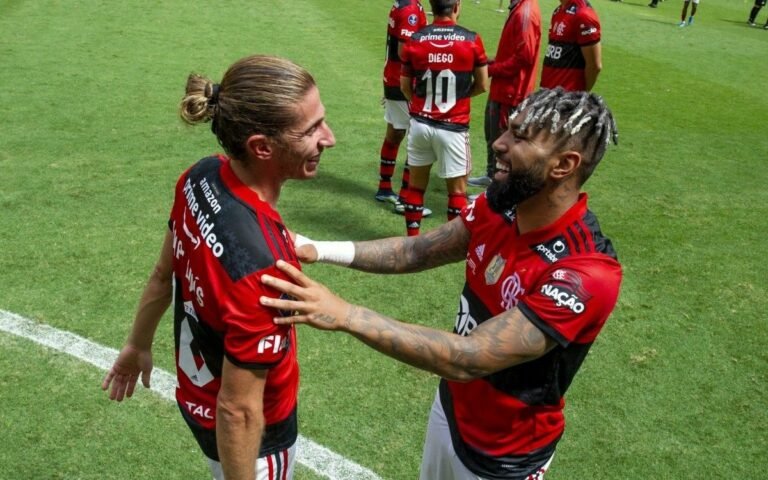 Com Dani Alves, Flamengo pode chegar a 14 ‘jogadores europeus’ contratados na gestão Landim