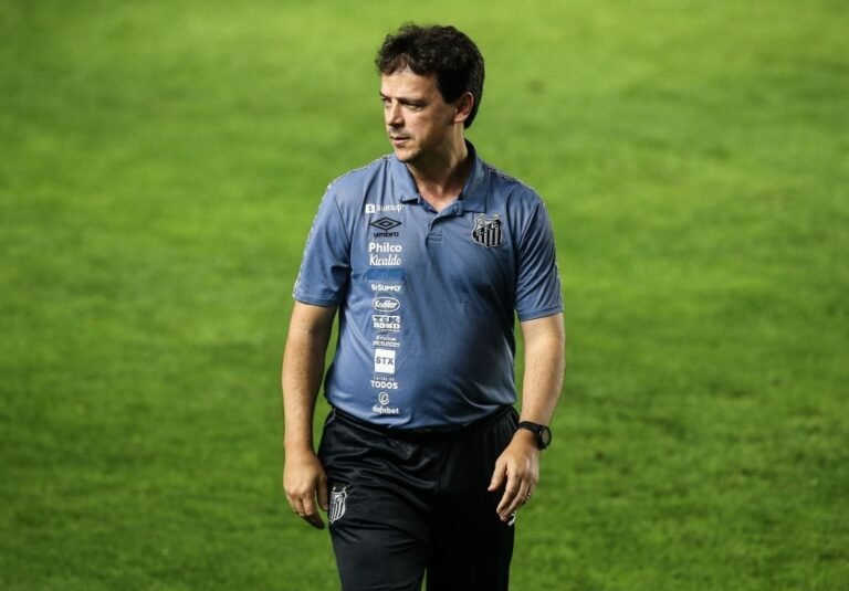 Vasco define possíveis substitutos para Lisca; veja nomes