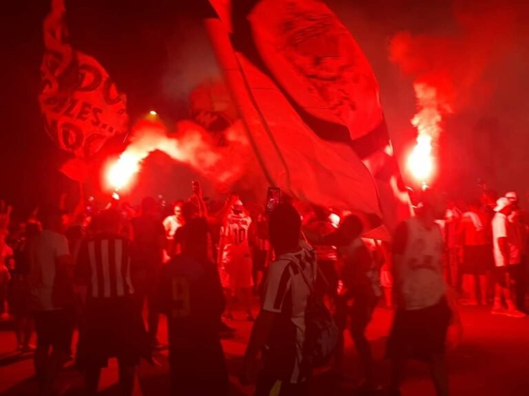 Protestos da torcida vão de pedida da saída de Pará, a ameaça a Tardelli