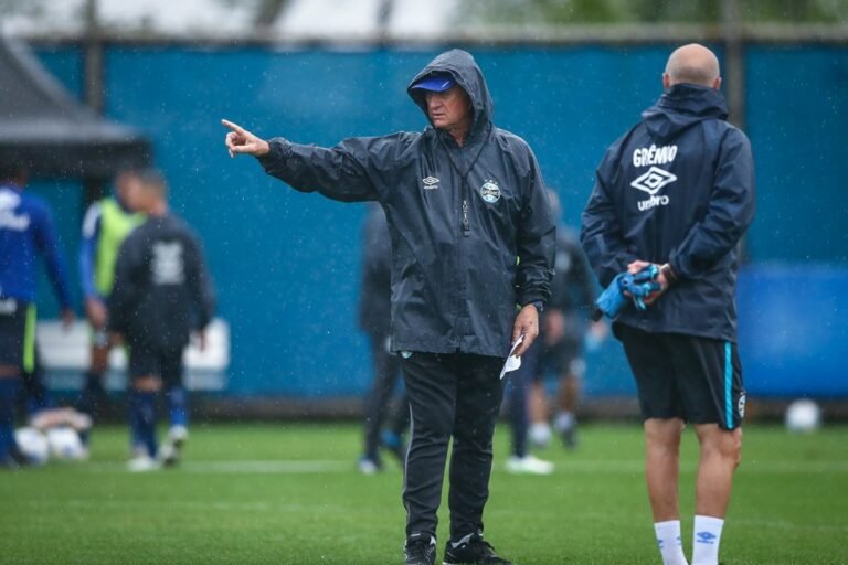 Grêmio se reapresenta e foca no jogo contra o Flamengo