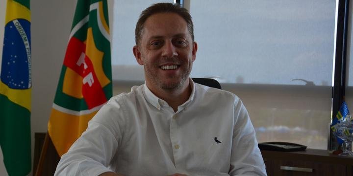 Presidente da Federação Gaúcha de futebol fala sobre o retorno do público nos estádios