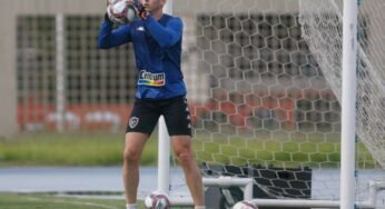 Gatito Fernández pode voltar a jogar pelo Botafogo ainda neste mês