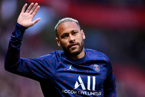 Novo vazamento revela “bônus ético” recebido por Neymar no PSG avaliado em R$ 40 milhões