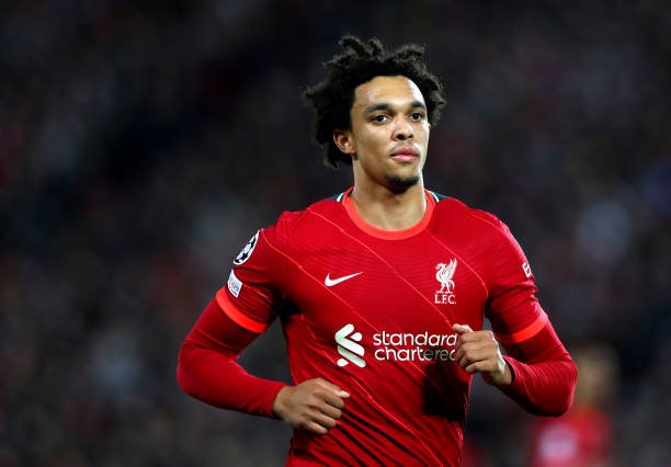 Real Madrid planeja contratar Alexander Arnold no próximo verão europeu