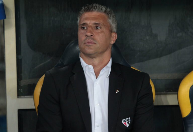 Demissão de Hernán Crespo custaria valor milionário ao São Paulo