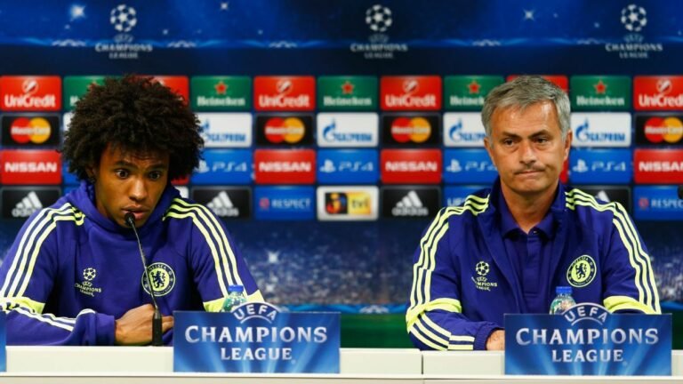 Willian revela que Mourinho tentou levá-lo para Roma antes de acerto com Corinthians