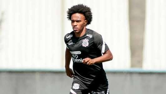Willian participa de treino e pode reestrear pelo Corinthians no domingo; veja provável escalação