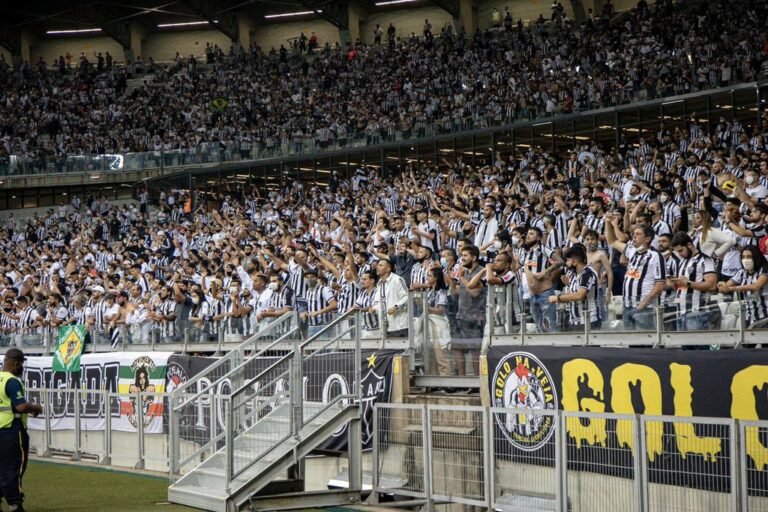 Atlético Mineiro divulga nota oficial sobre o retorno de público no Brasileirão