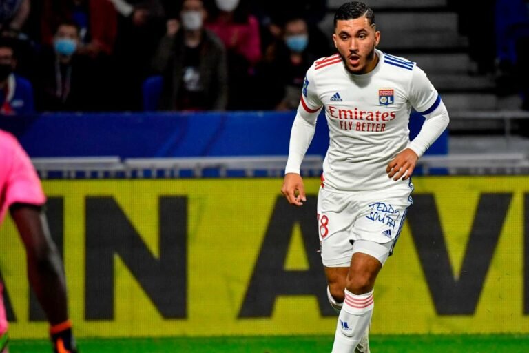 Promessa do Lyon comenta sobre sonho de jogar no Real Madrid