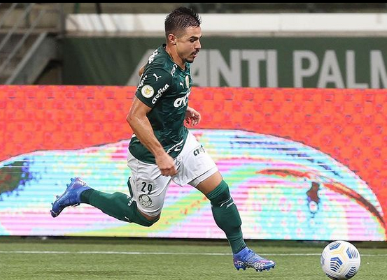 Willian enaltece marca de 250 jogos pelo Palmeiras: ‘Privilegiado e orgulhoso’