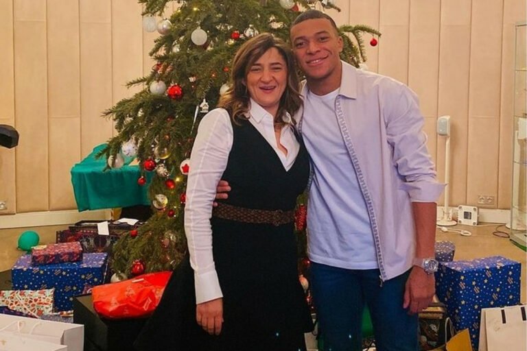 Declarações da mãe de Mbappé desanimam Real Madrid, diz jornal