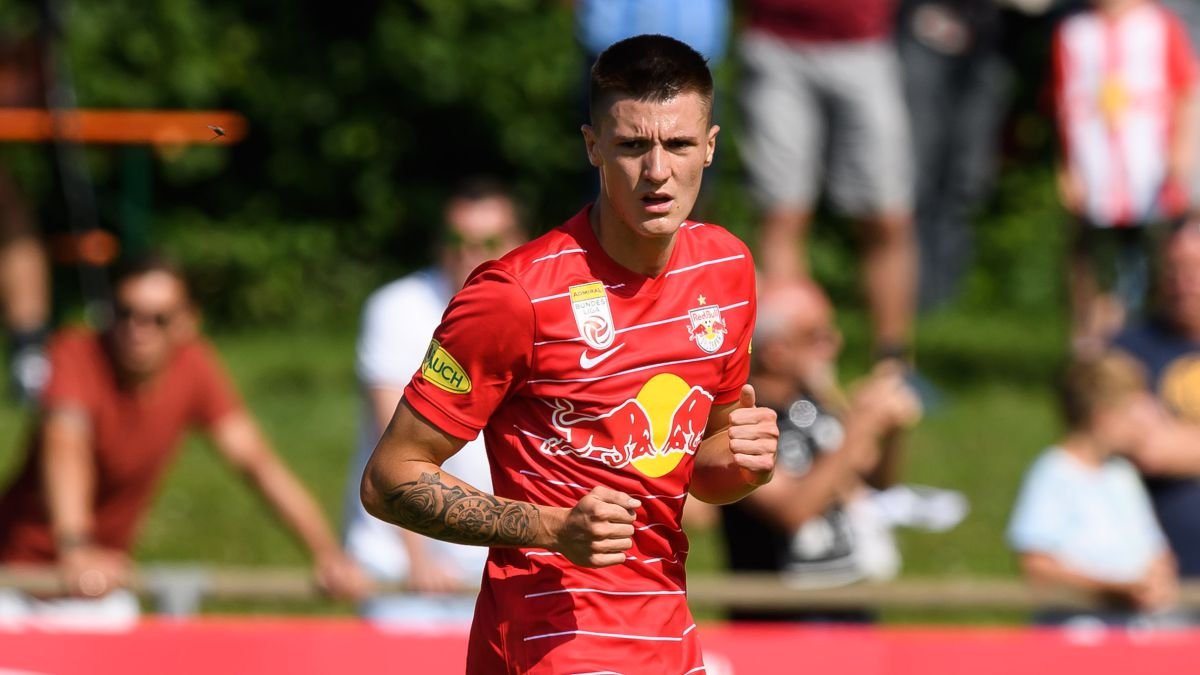 Bayern, Liverpool e Real Madrid disputam contratação de joia eslovena