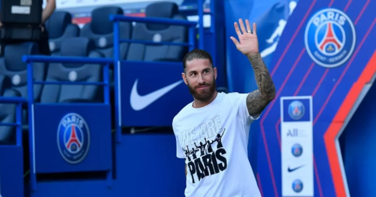 Sergio Ramos deverá ser relacionado para estrear pelo PSG contra o Angers